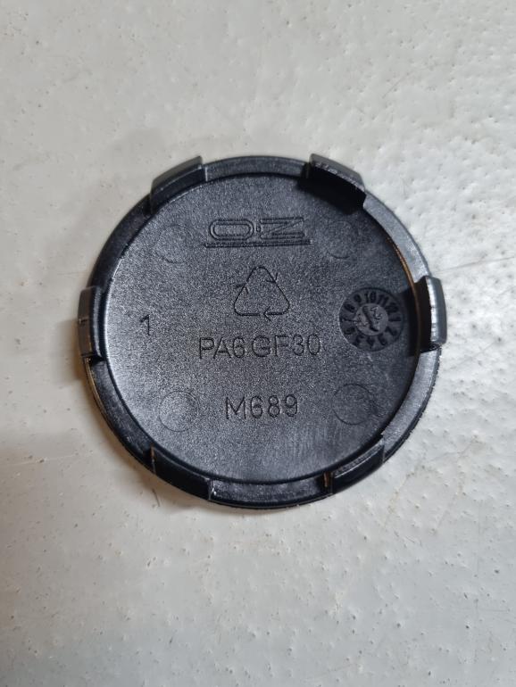 OZ Centerkapsler 55mm sølv carbon med rød skrift