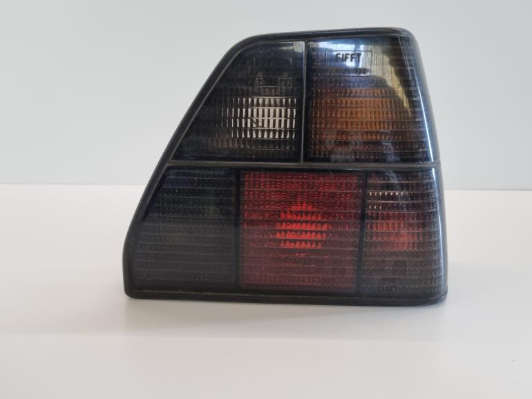 VW Golf 2 Fifft Sort Baglygte - Skade
