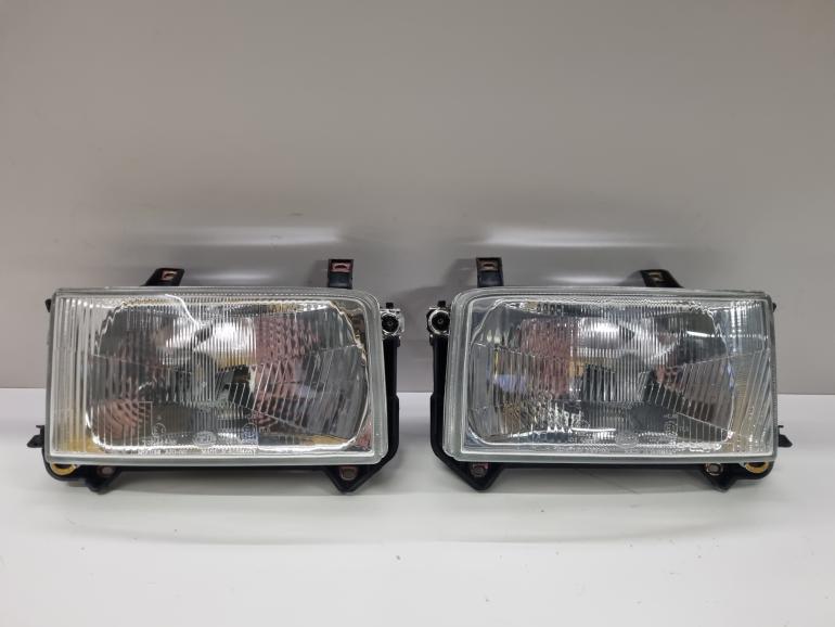 VW T4 Hella Forlygter - Kort Front