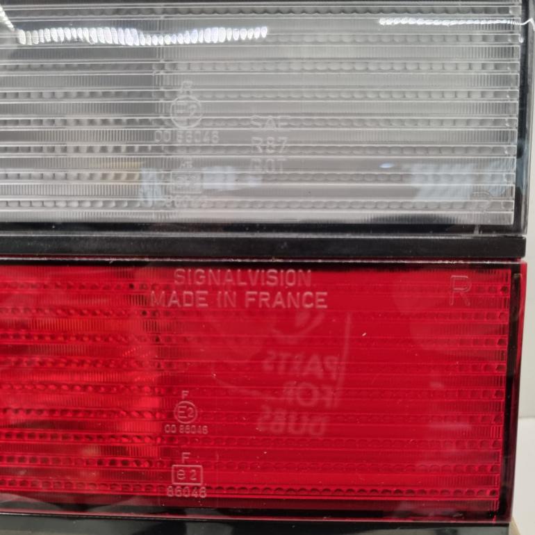 VW Passat B3 Stationcar Højre Indvendige Baglygte - 333 945 108 A – billede 3