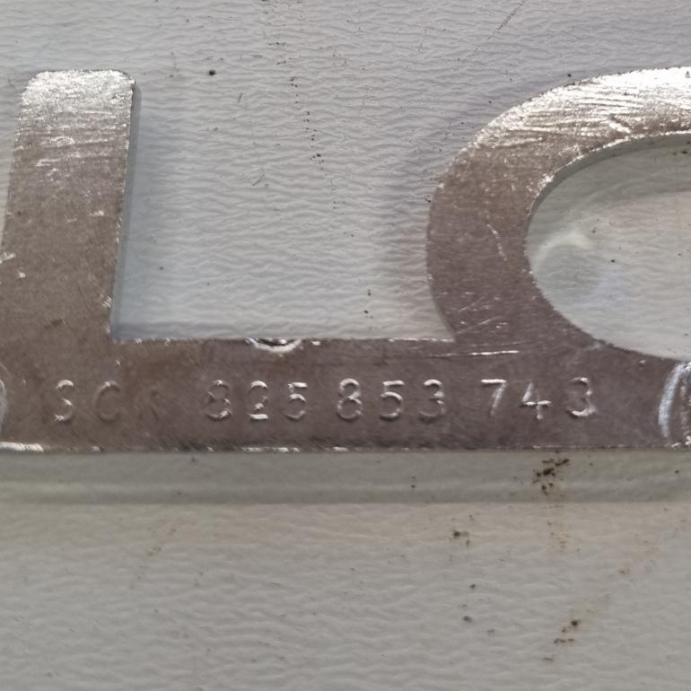 825 853 743