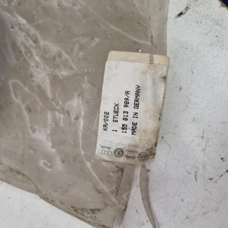 155813989a