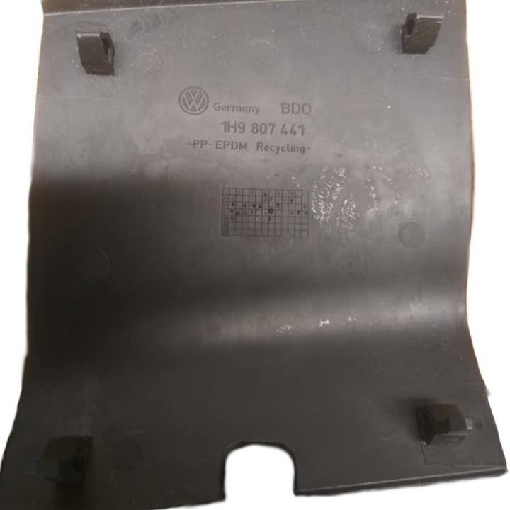 1H9 807 441