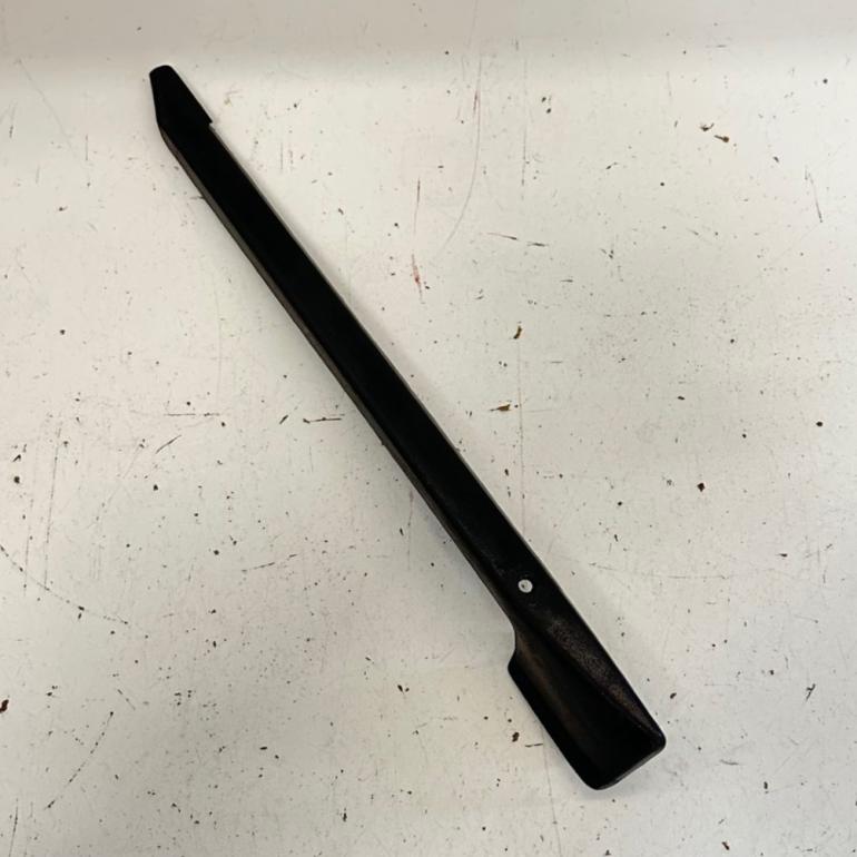 VW Golf 2 cover til sædeskinne
191881088A