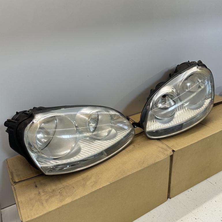 Golf 5 
5GM 941 005 C