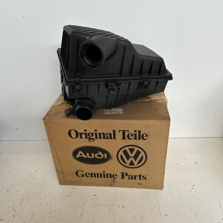 VW Passat B3 Luftfilterkasse
357 129 607 A