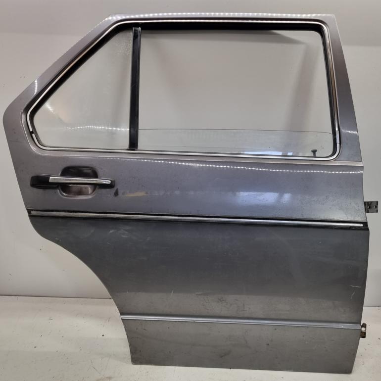 VW Golf 1 Bagdør - Højre