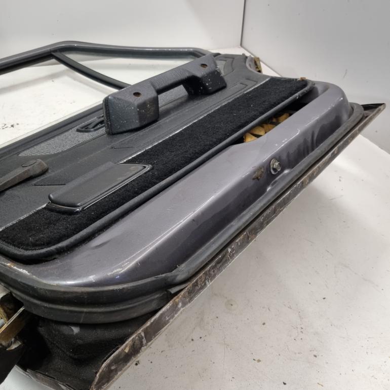 VW Golf 1 Bagdør - Højre