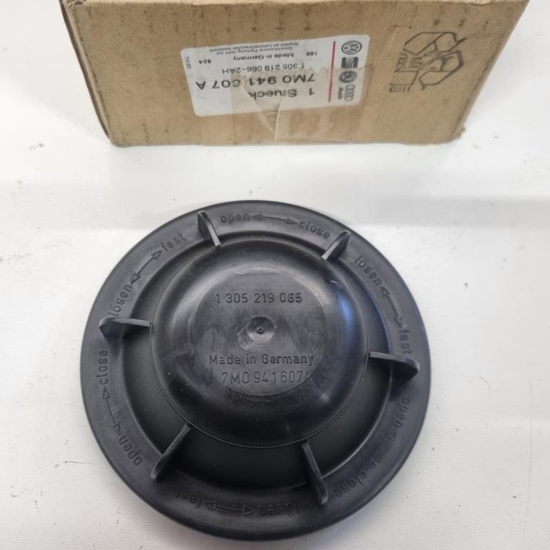 7M0941607A