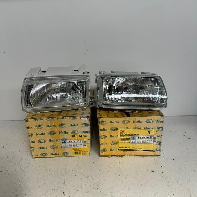 VW Polo 6N Hella Forlygter
1AF962489131
1AF962489141