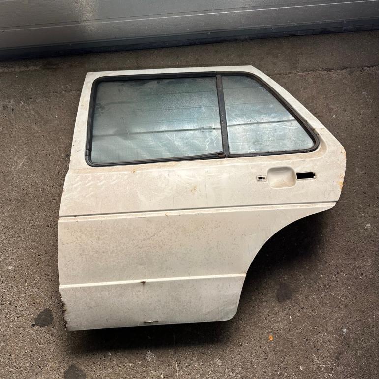 VW Golf 2 80'er bagdør