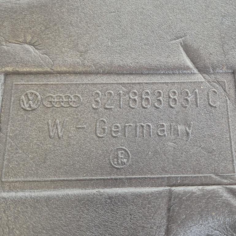 321863831C
