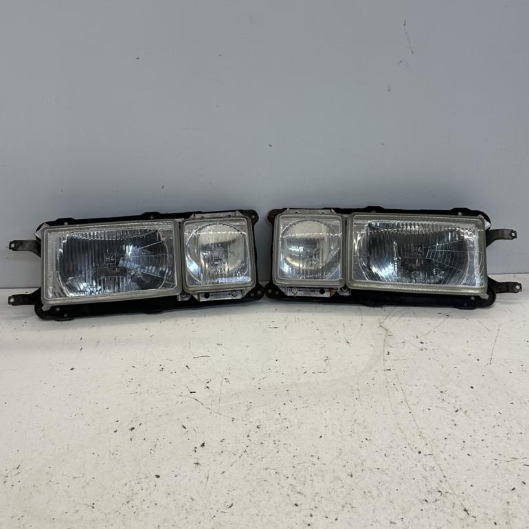 VW Scirocco 2 (TYPE 53B) Forlygter