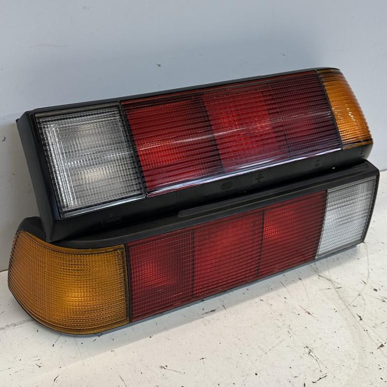 VW Scirocco 2 Hella Baglygter