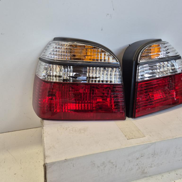 VW Golf 3 Baglygter Krystal Rød / Klar