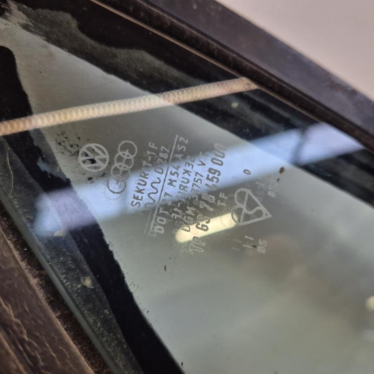 VW Golf 1 Jetta 1 Trekanteruder - oplukkelige