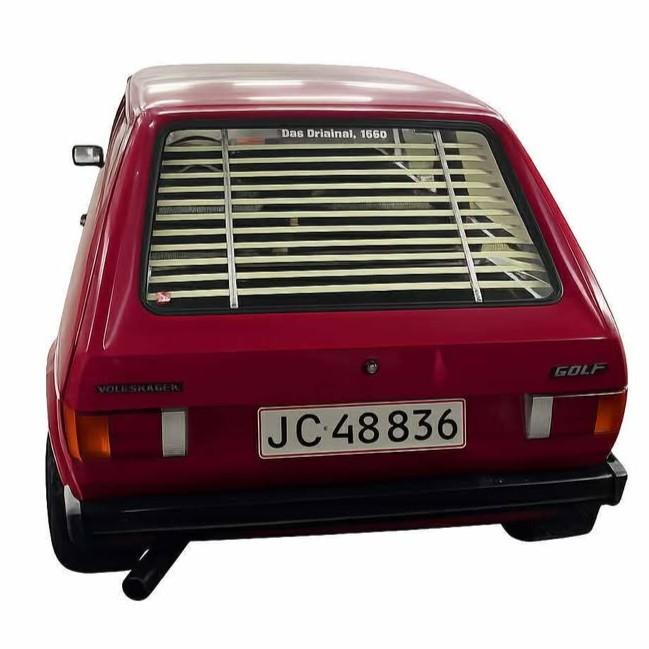 VW Golf 1 Bagrude Persienne