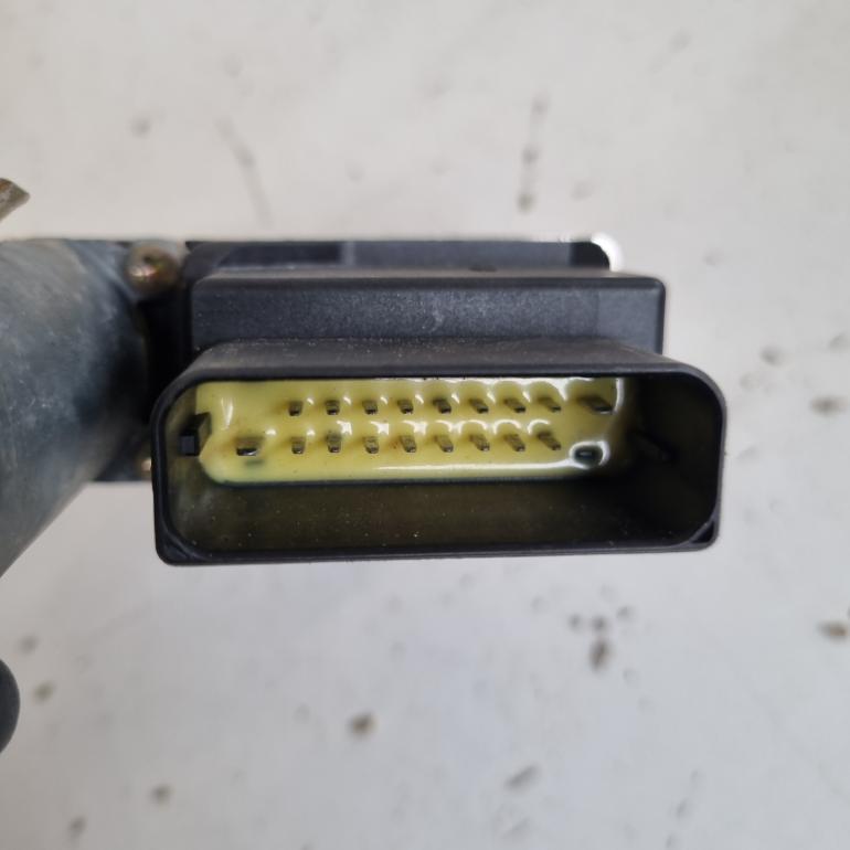 OE VAG BRUGT Motor til elrude - 1U4959811 - Octavia I (1U2) | Octavia I Combi (1U5) – billede 2