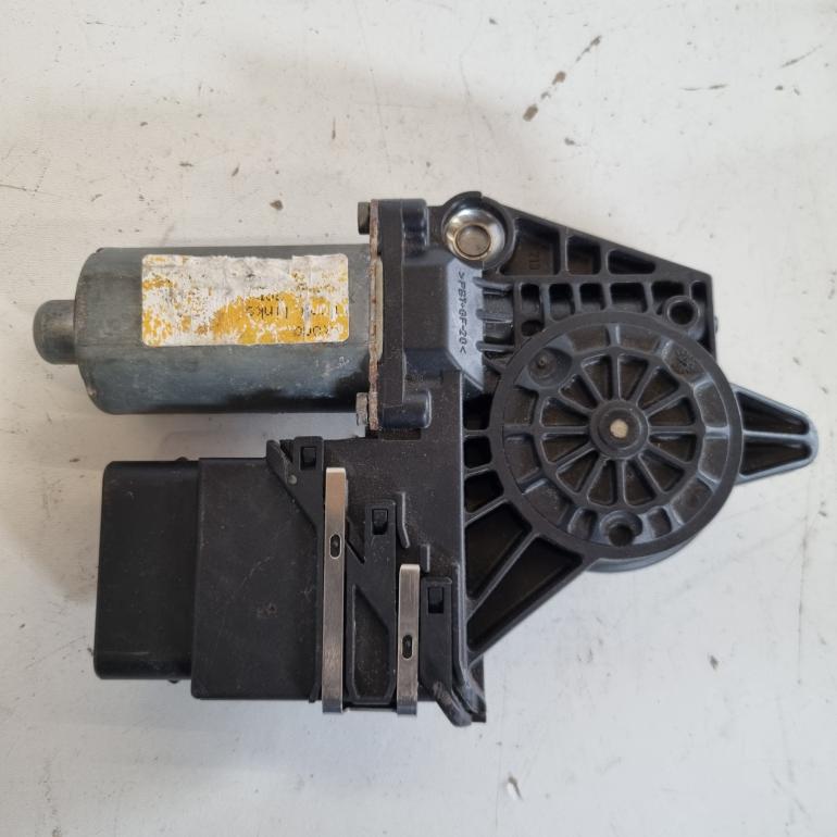 OE VAG BRUGT Motor til elrude - 1U4959811 - Octavia I (1U2) | Octavia I Combi (1U5) – billede 4