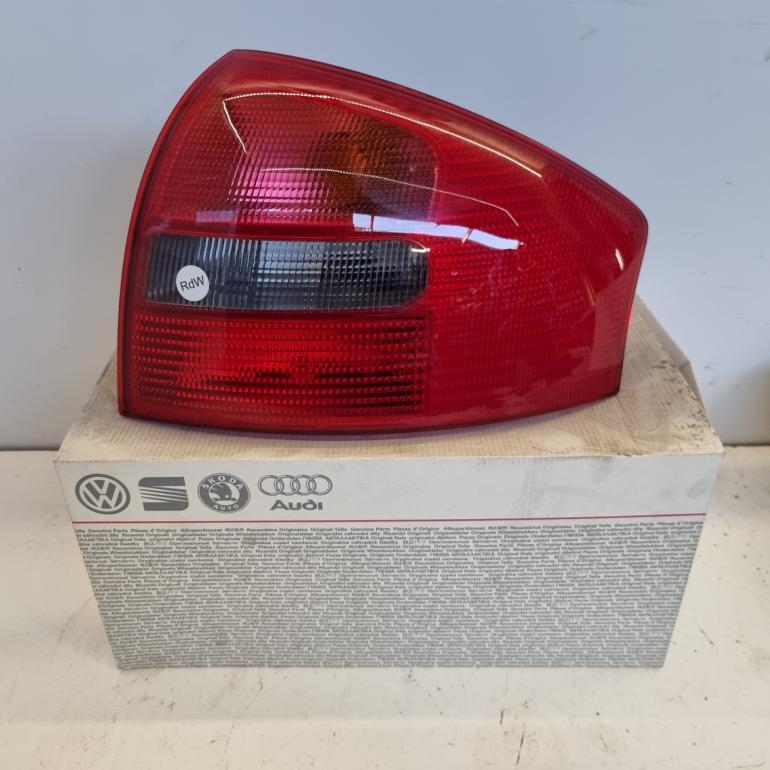OE VW Baglygte - 4B5945096 - A6 C5 (4B2, 4B4)