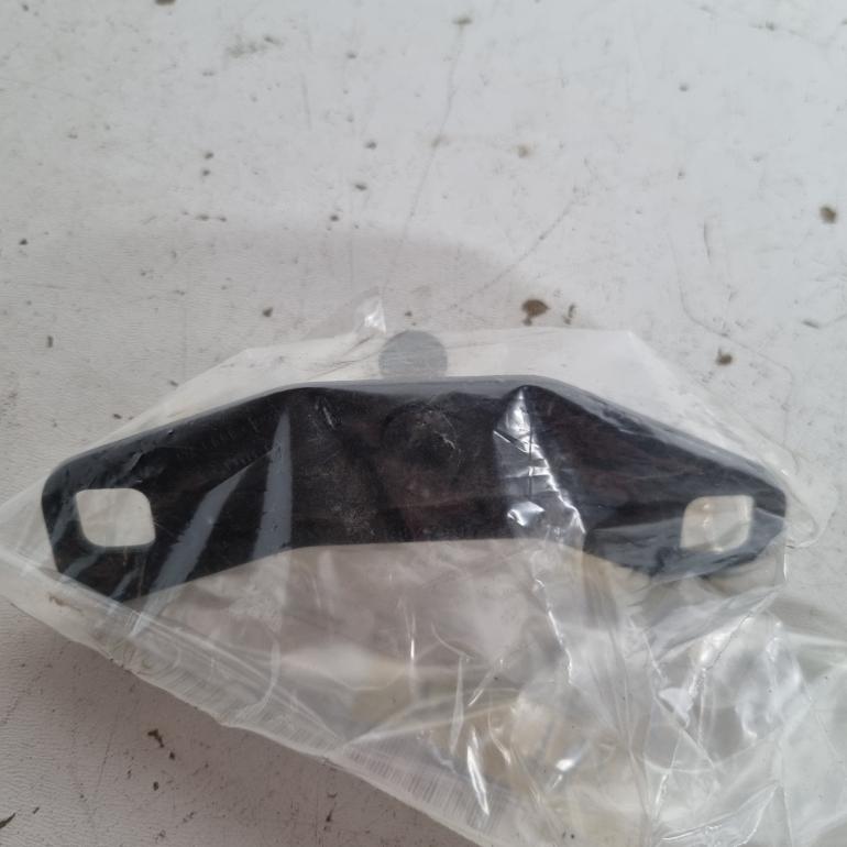 OE VAG NOS Låsebøjle - 8D5827507 - Passat B5 – billede 2
