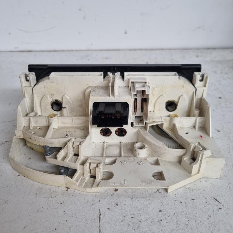 OE VW Betjeningspanel til varme og ventilation - 1J0819045G01C - Passat B5 / 3B – billede 2