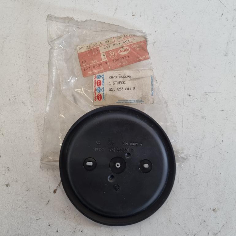 OE VAG NOS VW-emblem - 251853601B - T25 | Transporter T3 – billede 2
